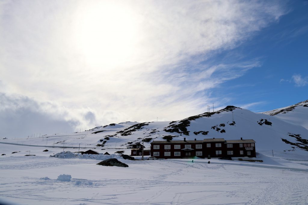 Krossbu er et godt utgangspunkt for turer opp til Smøstrabbtindan.