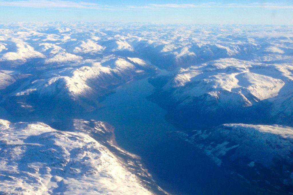Oksen, Ingebjørgfjell og Midtfjell sett fra luften