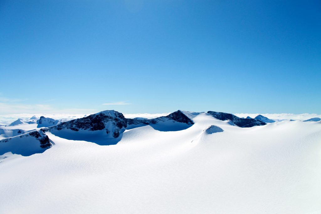 Svellnosbrean med Tverråtindan.