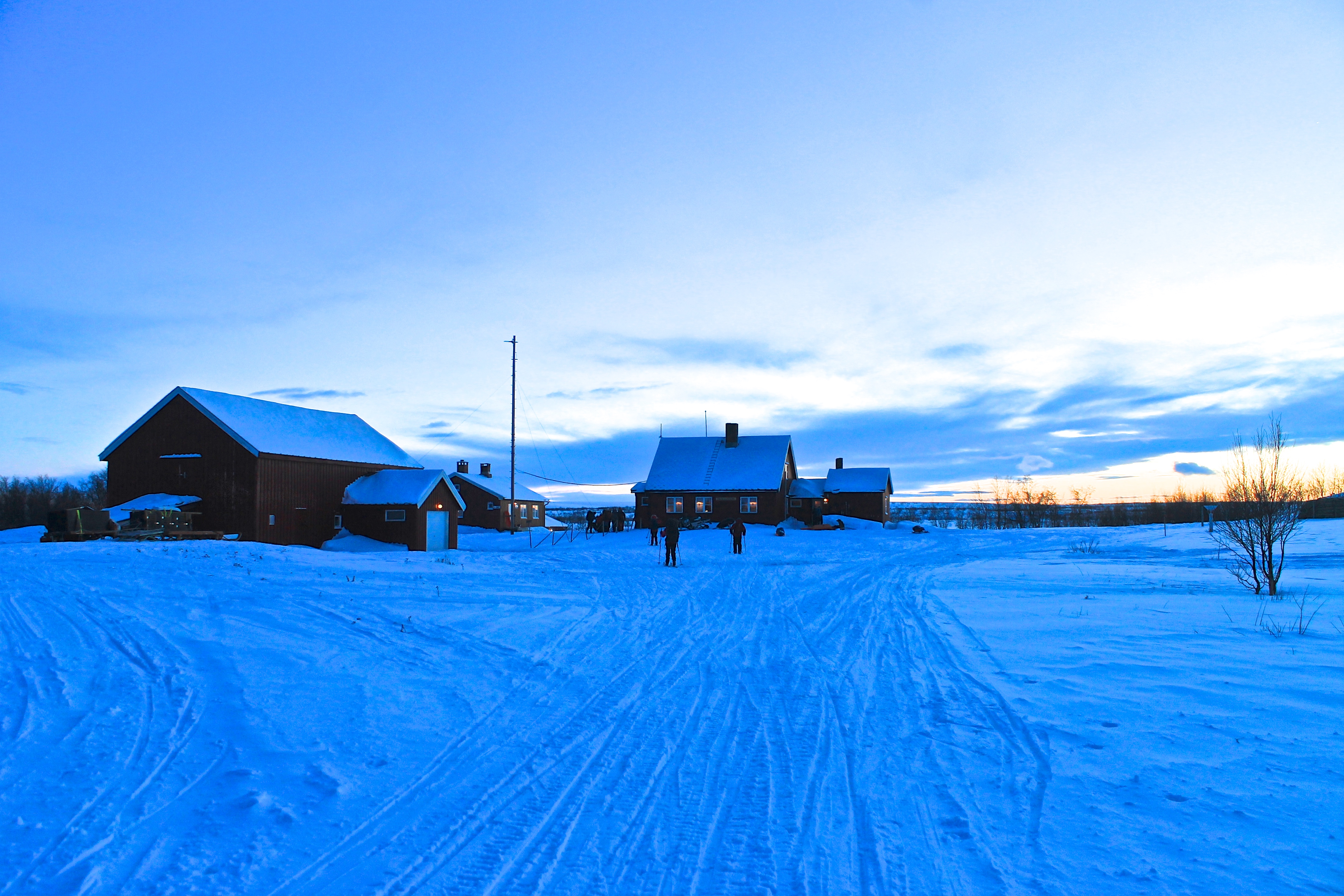 Molliesjohka fjellstue ligger midt inne på Finnmarksvidda og er en av statens fast bebodde fjellstuer.