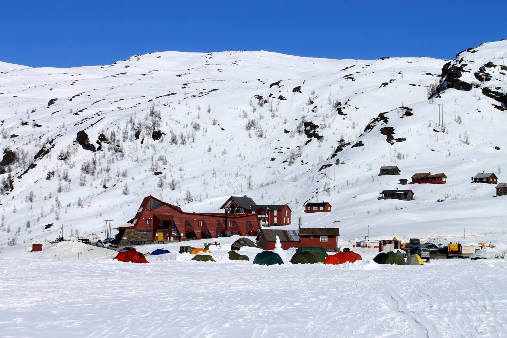 Turtagrø er et bra utgangspunkt for turer og klatring i Hurrungane.