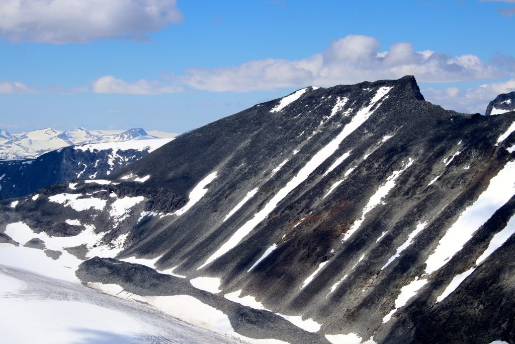 Store Tverråtinden (2.309 moh) sett fra Styggehøe.