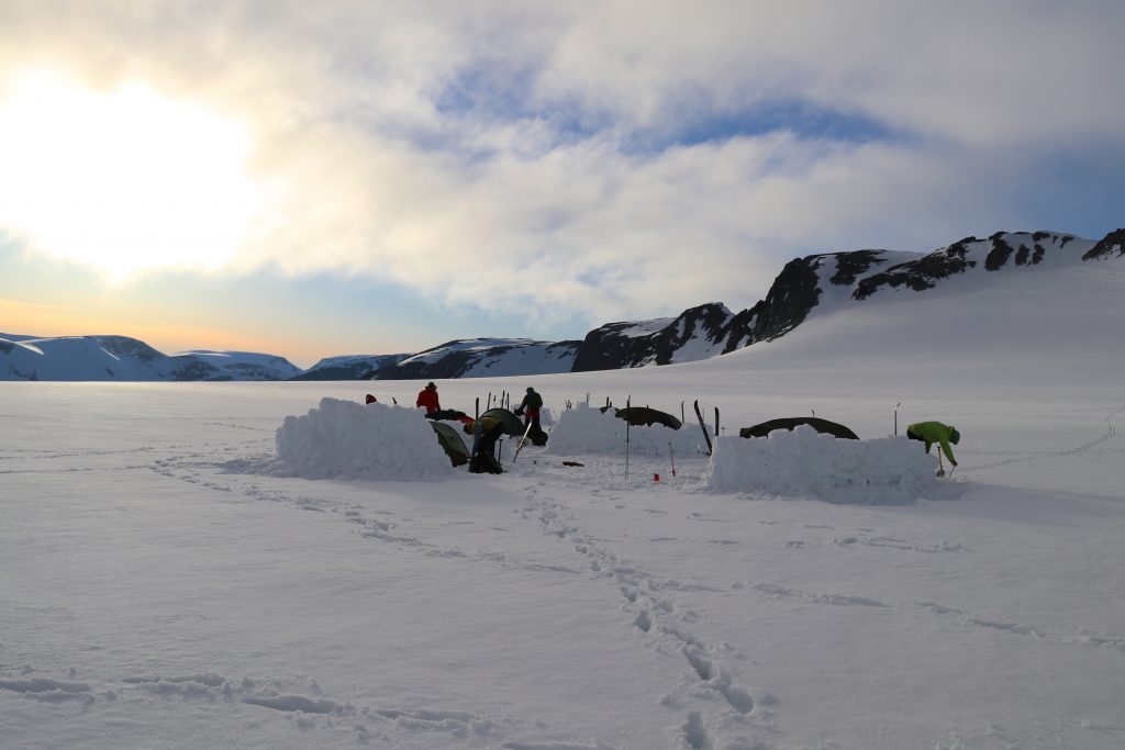 Camp for natten ved Kjenndalskruna på Jostedalsbreen.