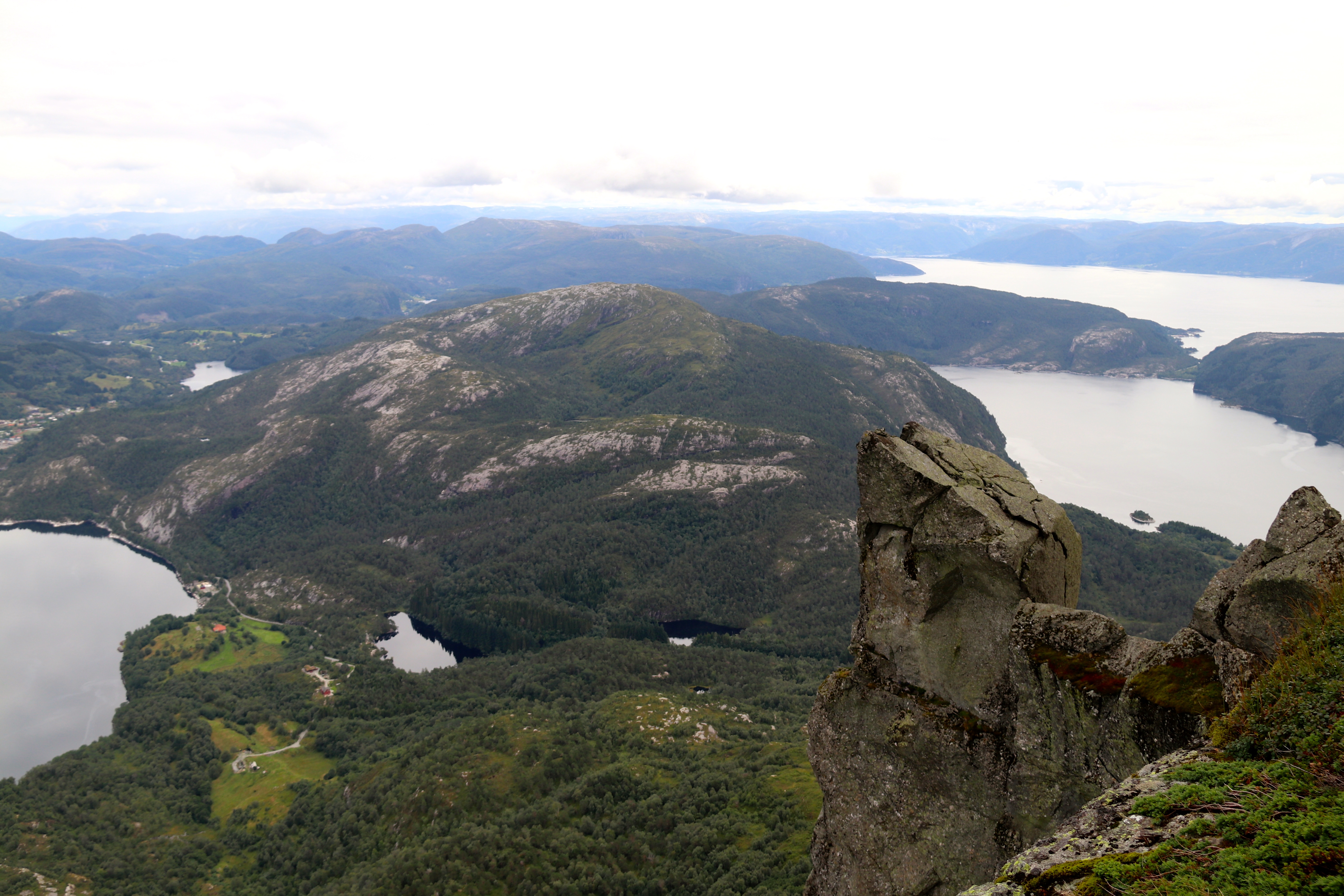 Gygretunga er en fjellhylle med overheng fra Gykgrekjeften, en topp på Lihesten.