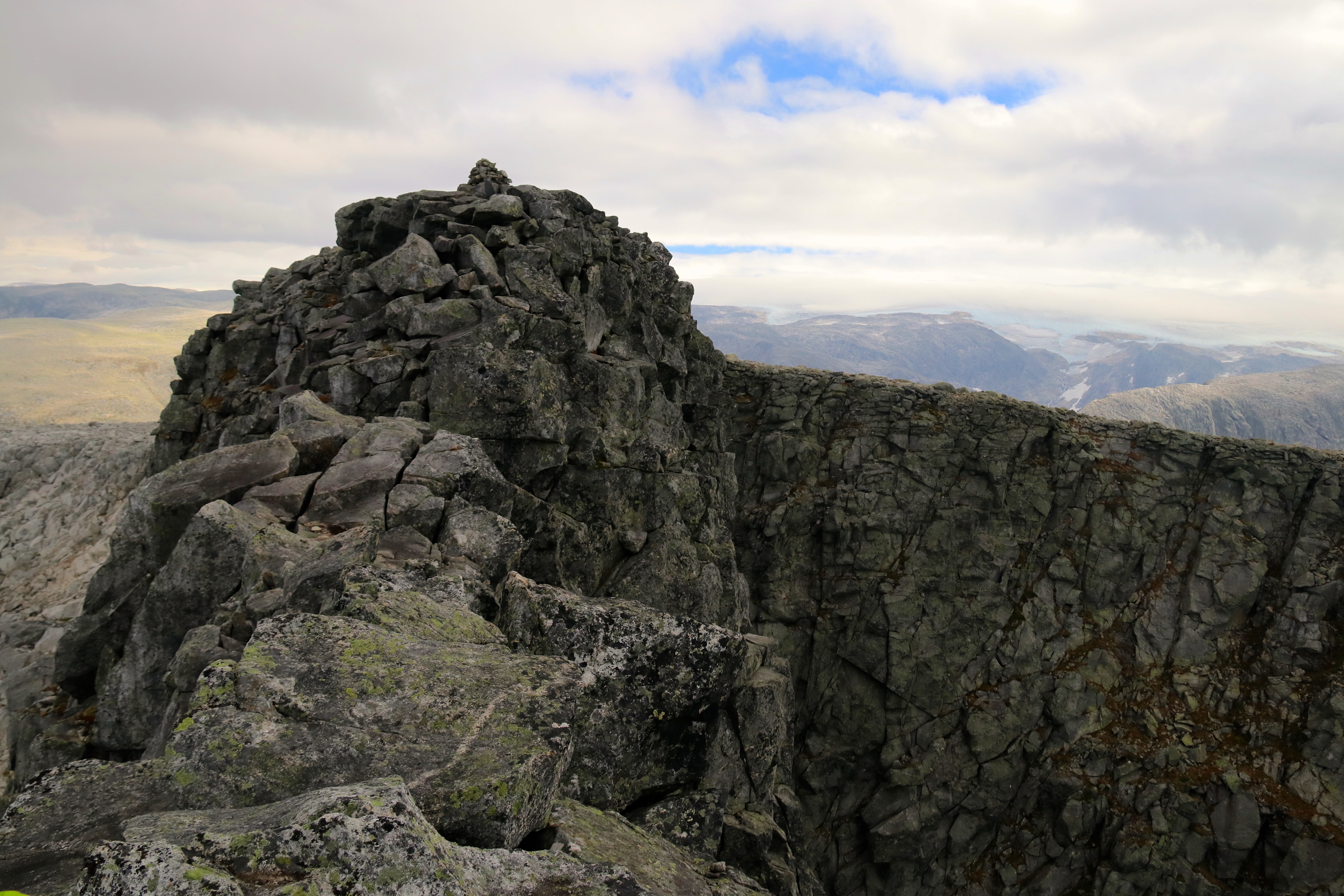 Det er et luftig toppunkt på toppen av Gygrastolen - også kalt Nibbo.
