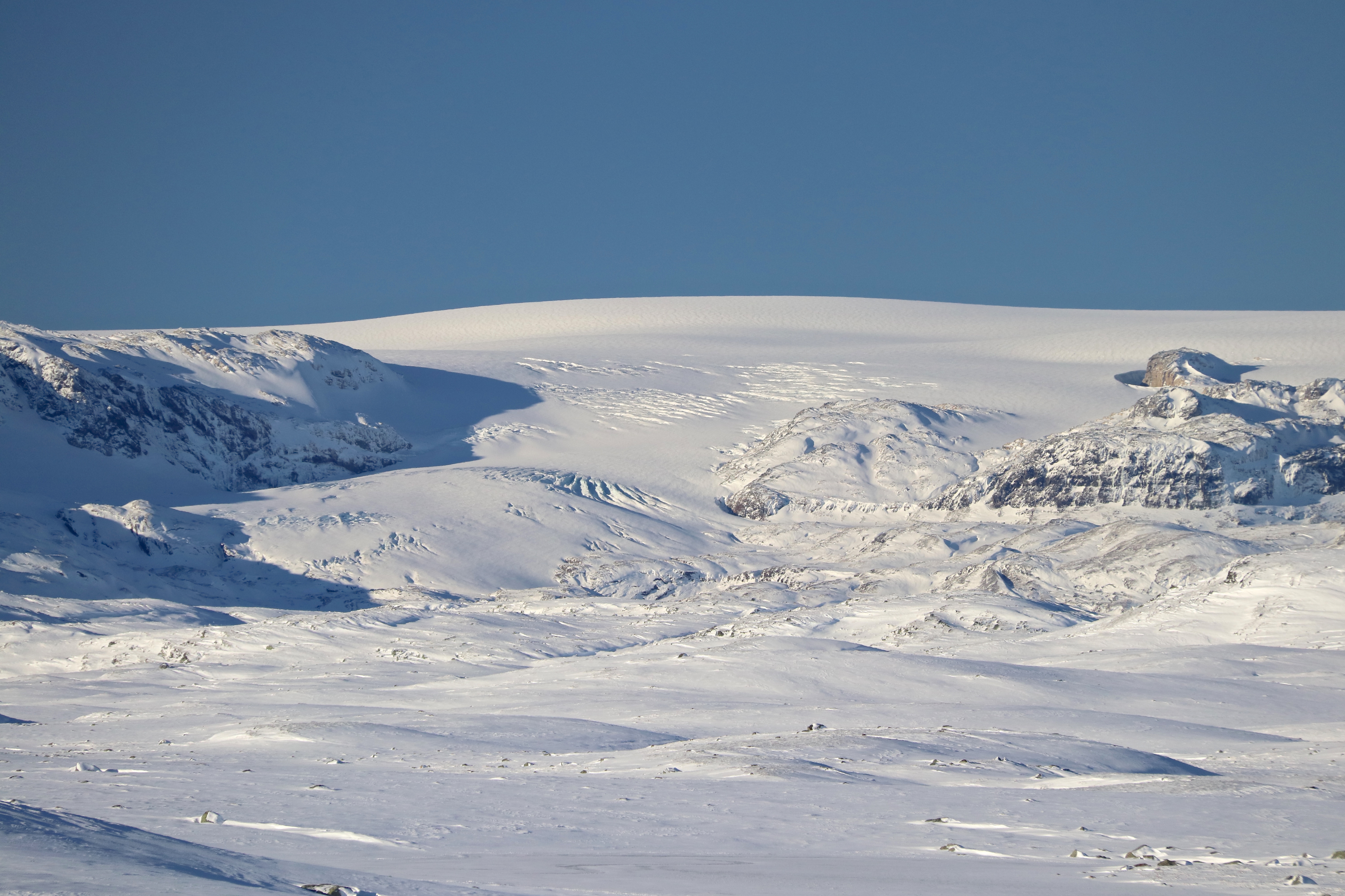 Hardangerjøkulen med brearmen Vestra Leirebottsskåka.