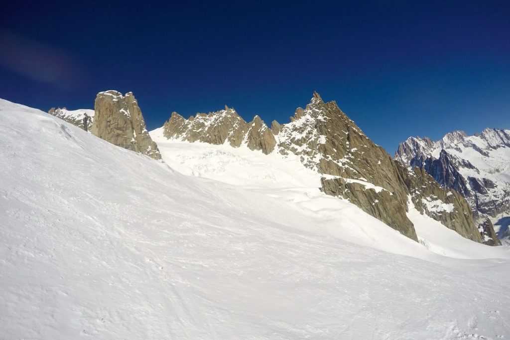 Aiguille du Plan (3.673 moh) og breen Glacier d´Envers du Plan.