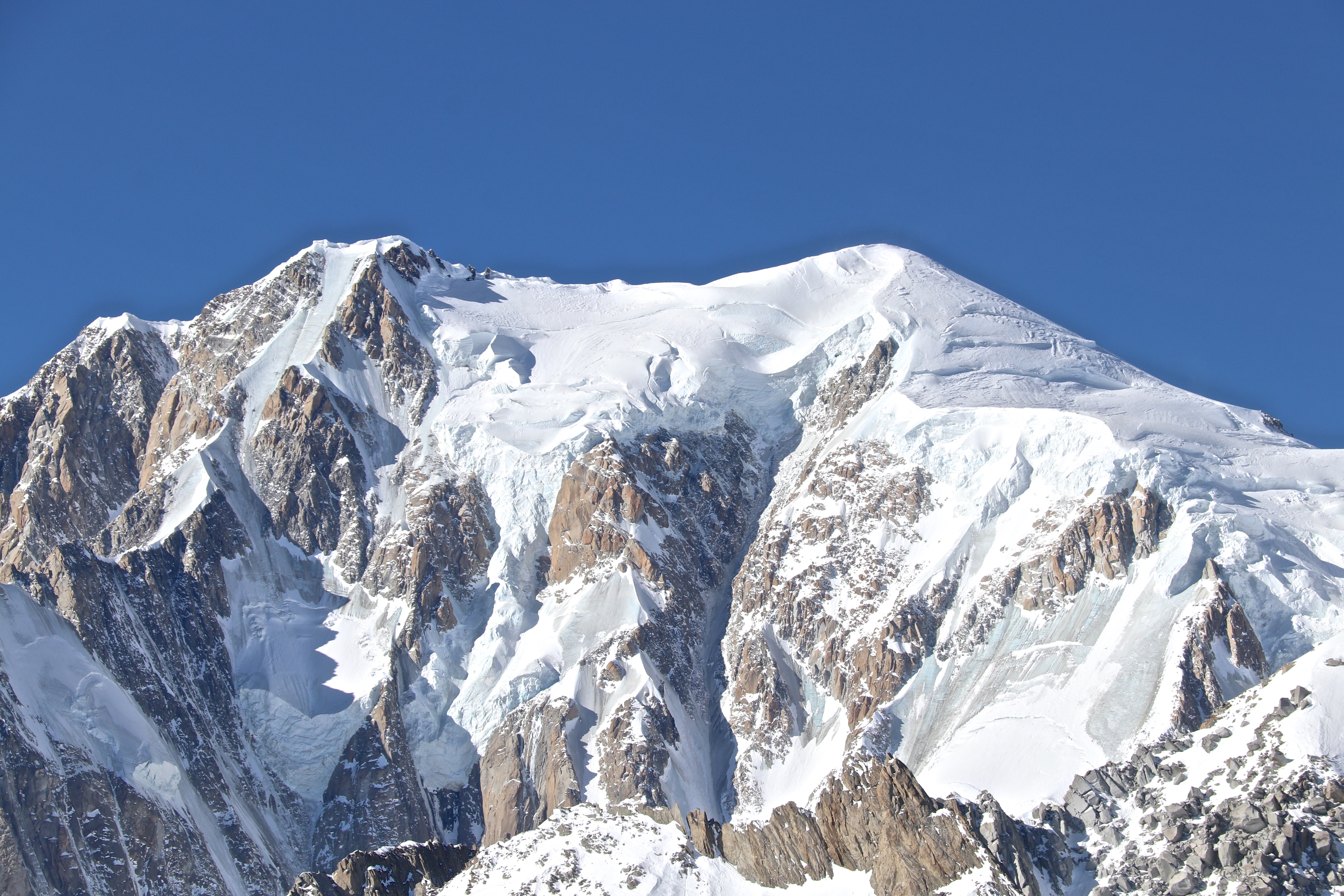Mont Blanc (4.808 moh) sett fra øst.