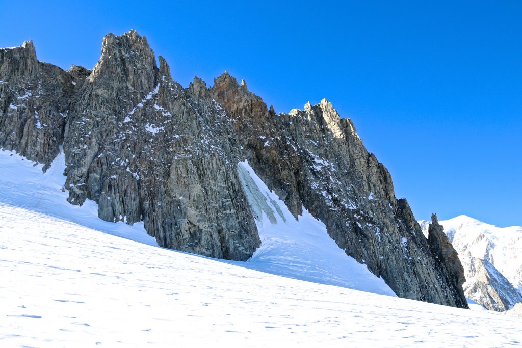 Aiguilles Marbrées sett fra breen Glacier du Géant.