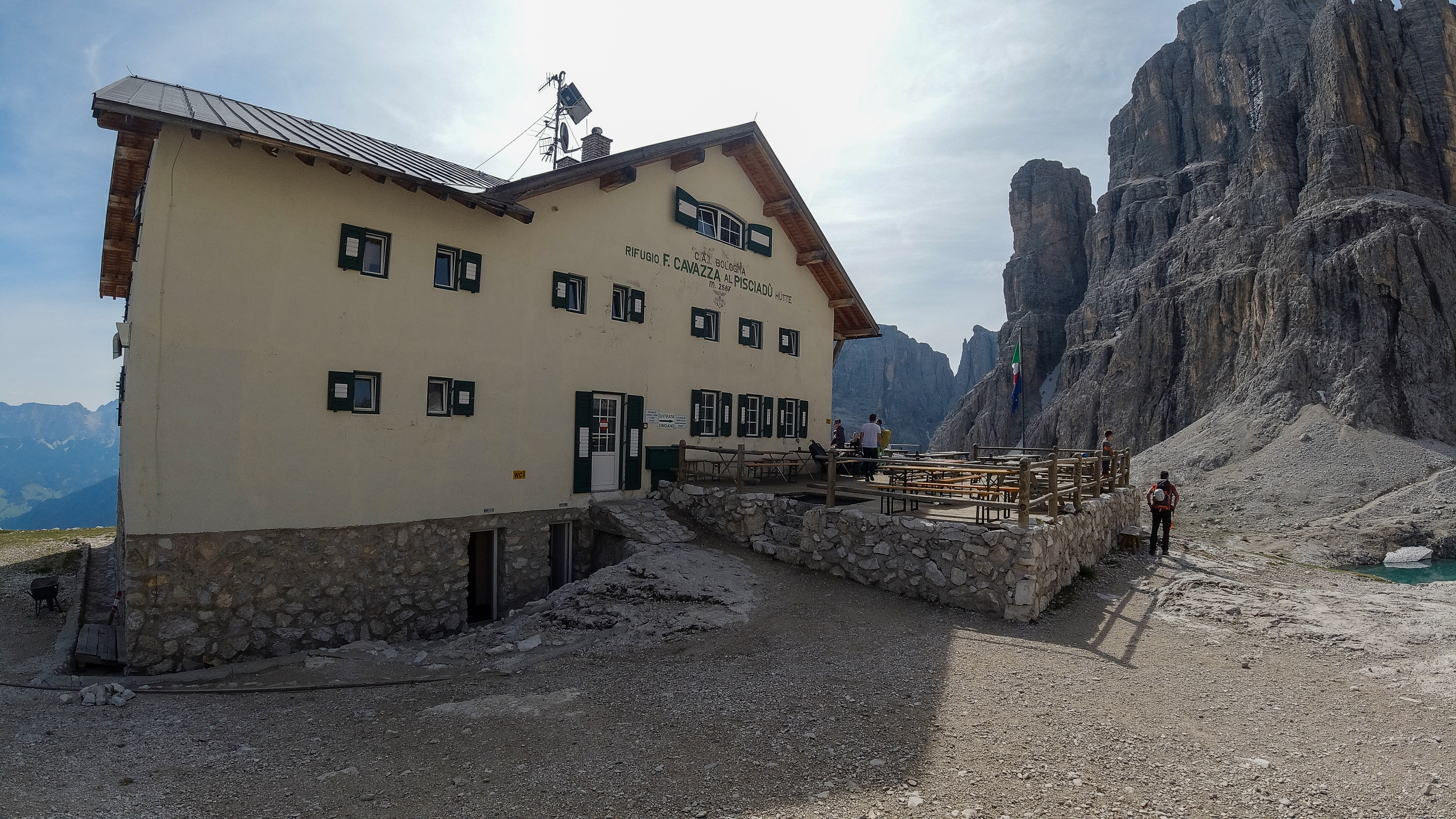 Via Ferrata ruten Brigata Tridentina kombineres gjerne med et besøk innom turisthytten Refugio Cavazza al Pisciadù.