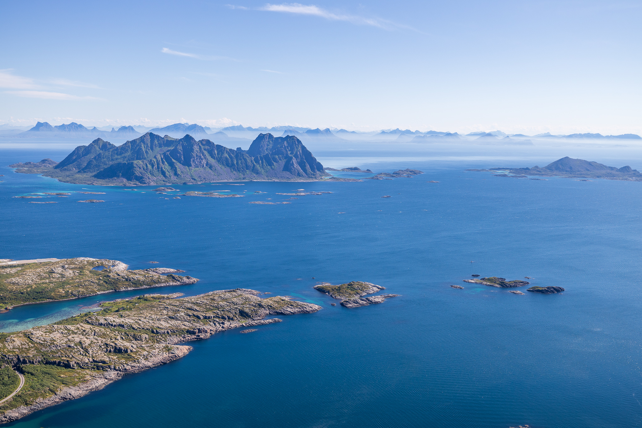 Utsikt fra Fløya over Vestfjorden.