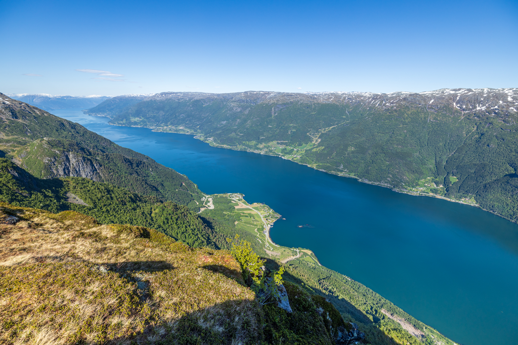 Sørfjorden sett fra toppen av Hanakamb.