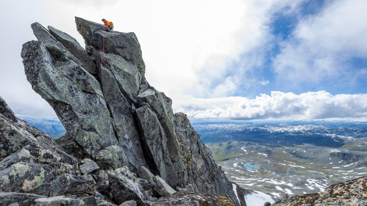 Søre Austanbottstind