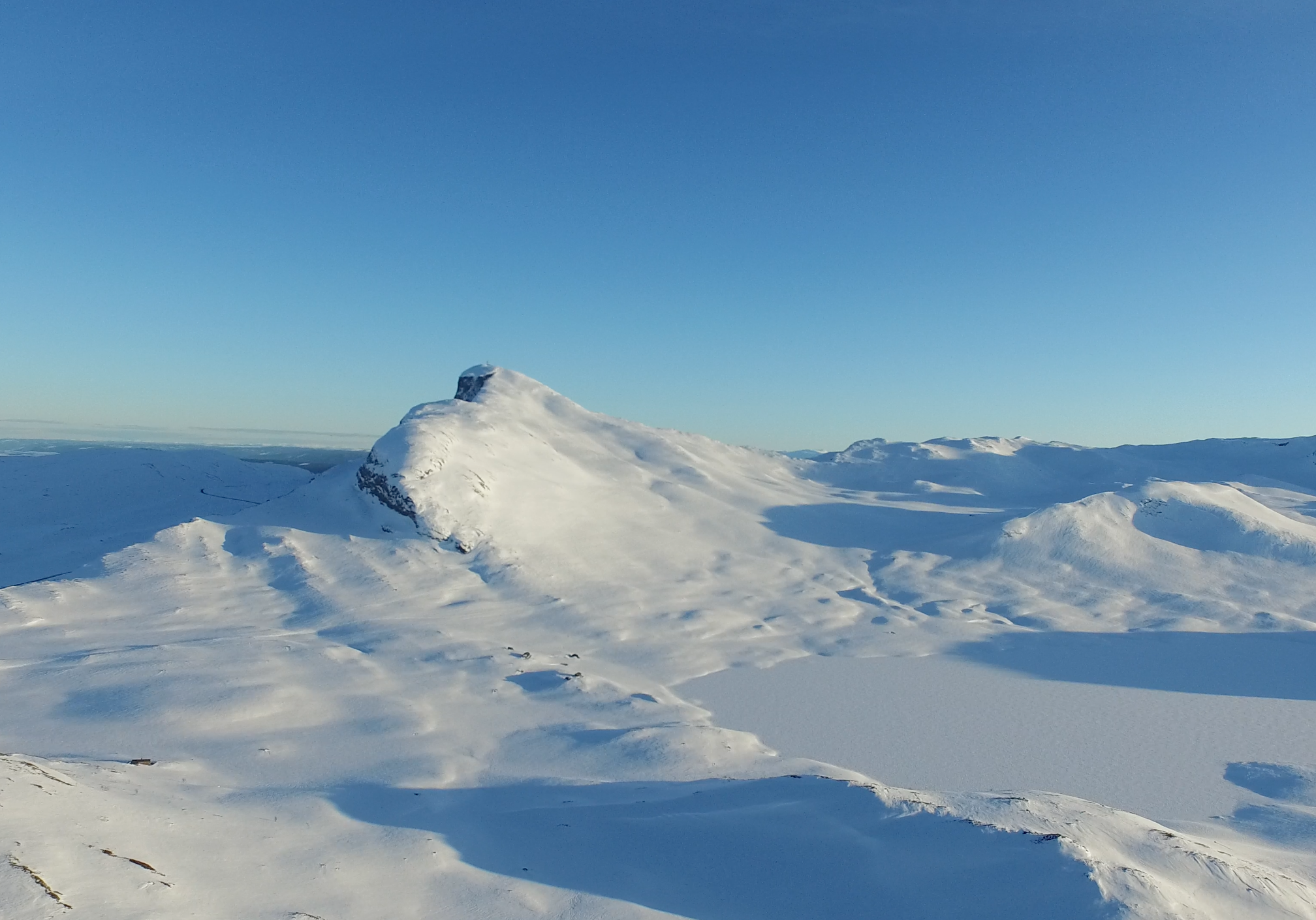 Bitihorn ved Bygdin markerer inngangen til Jotunheimen.