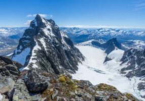 Styggedalsryggen og Maradalsbreen sett fra Sentraltind.