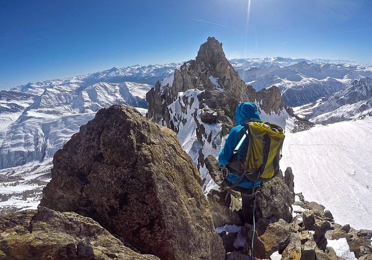 Tinderangling langs Aiguilles Marbrées (3.535 moh).