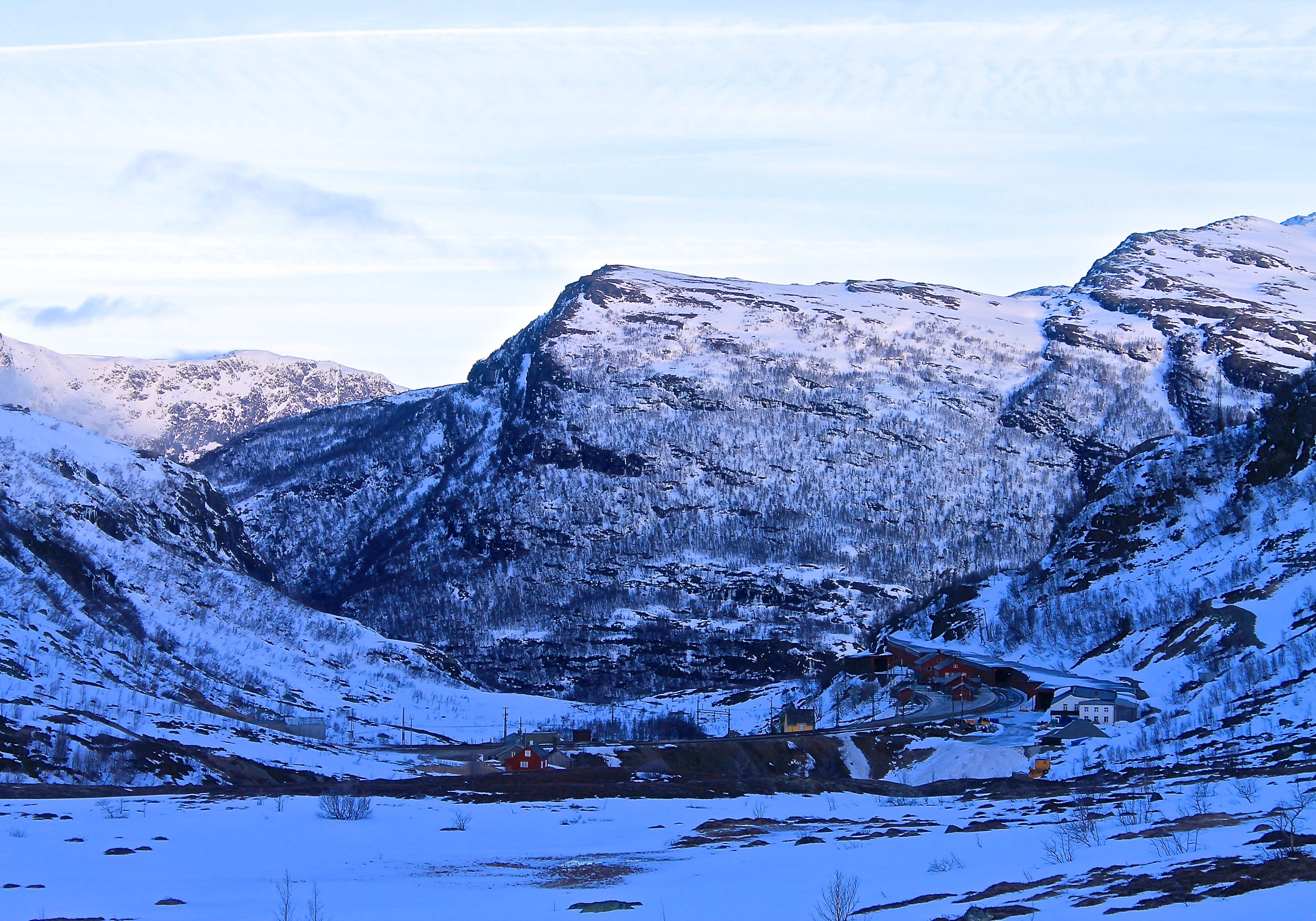 Myrdal stasjon er et fint utgangspunkt for turer inn i Myrdalen eller ned i Flåmsdalen.