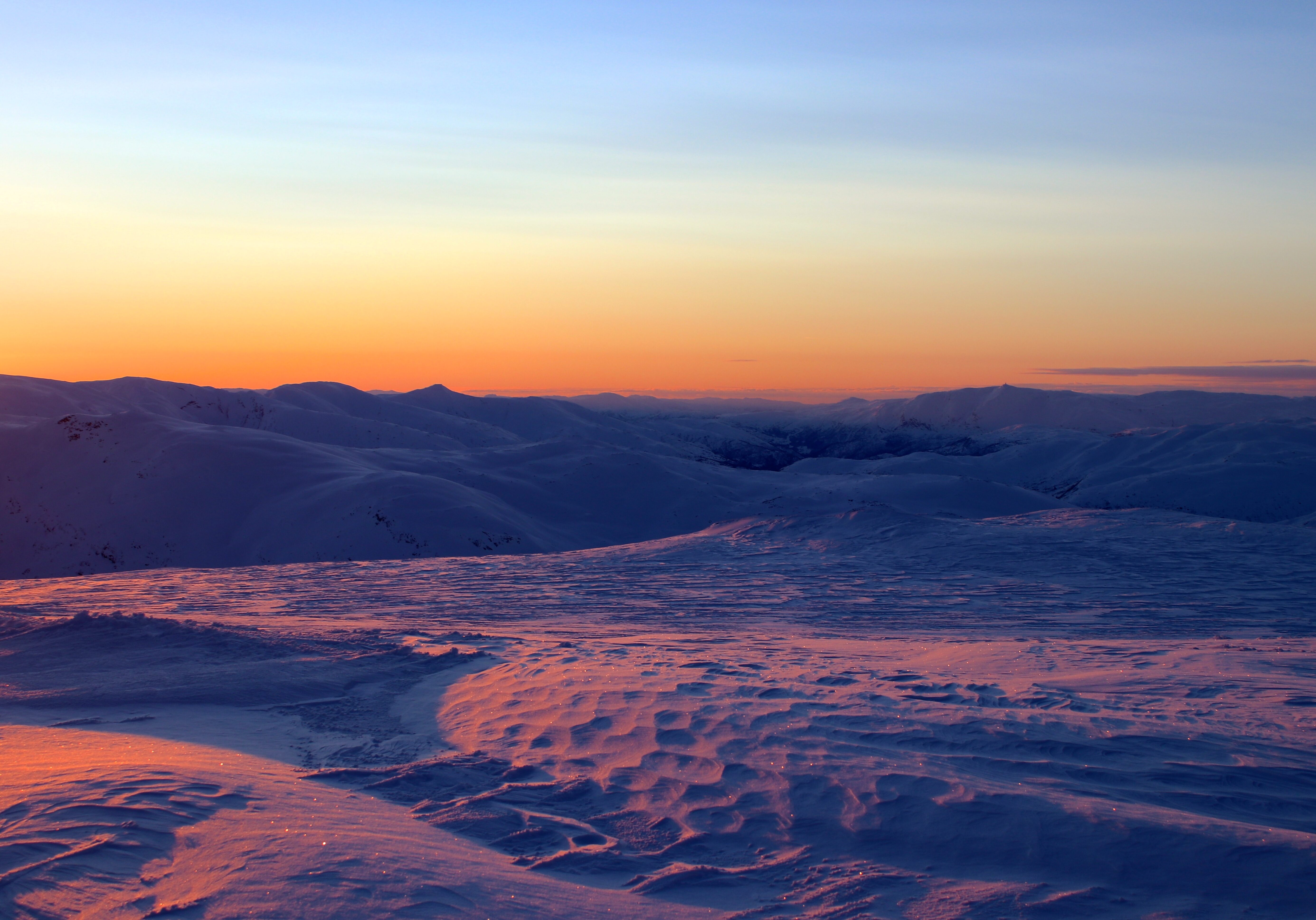 Raundalsryggen, Raundalen og Lønahorgi sett fra Øykjafonn (1.604 moh).