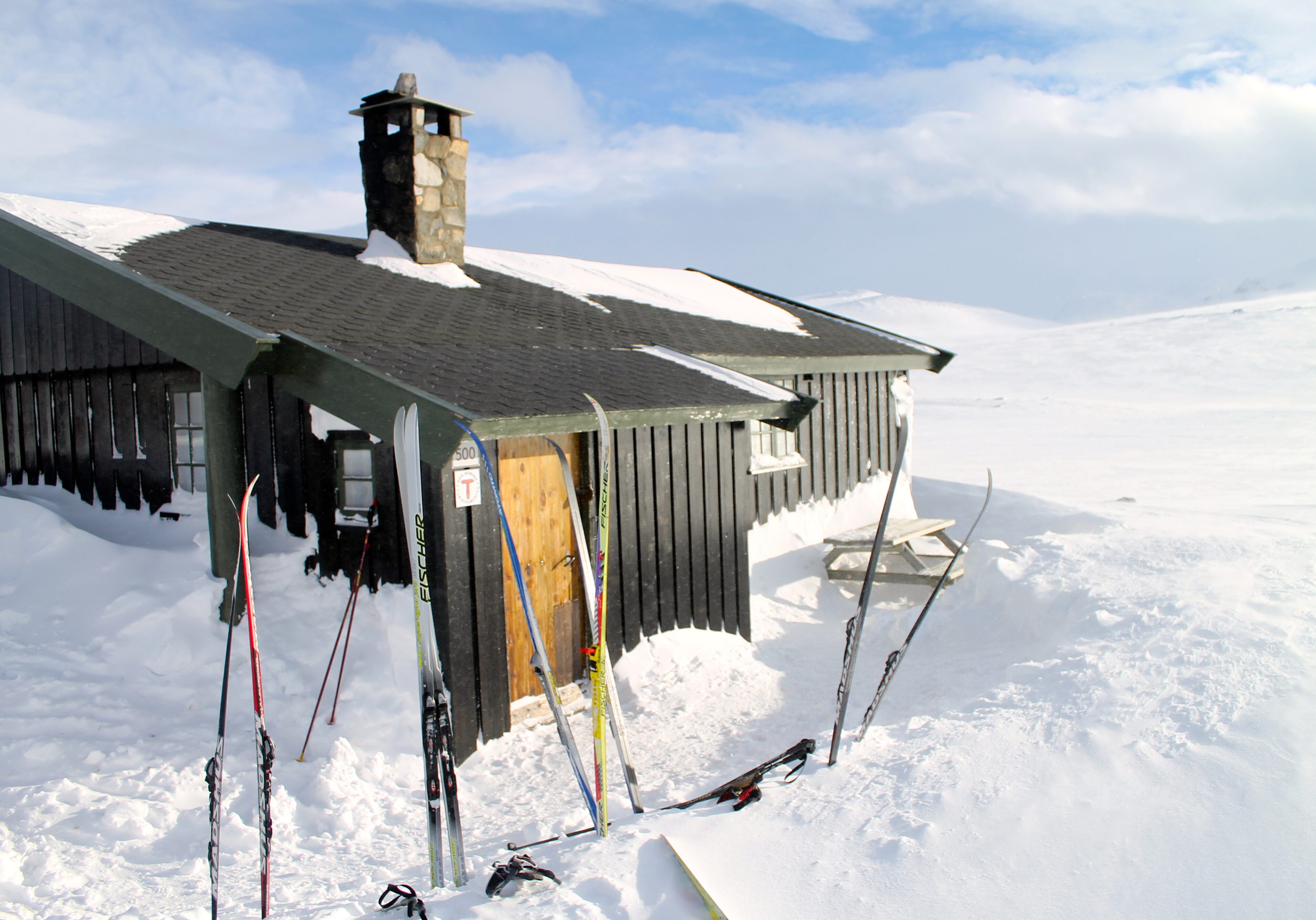 Sulebu like ved Suletinden på Filefjell markerer begynnelsen på Skarvheimen i nord.