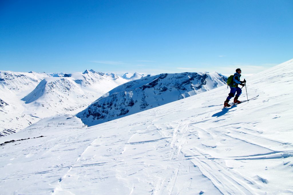 Topptur på ski til Galdhøpiggen fra Spiterstulen.