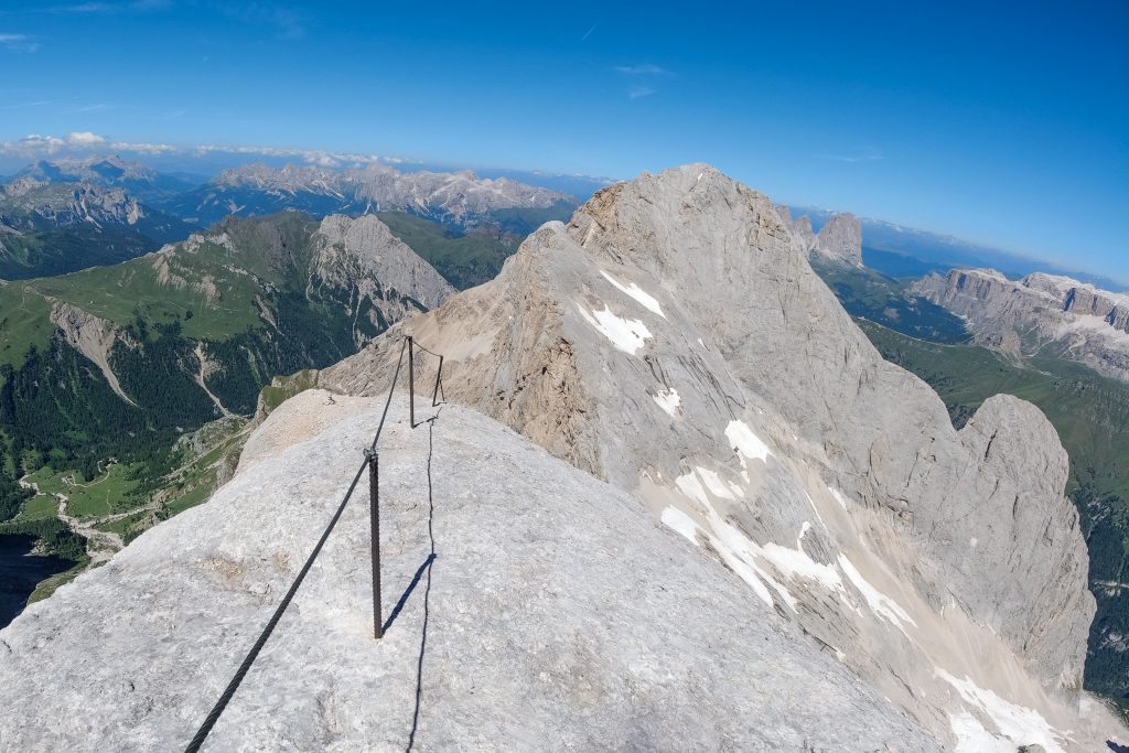 Vestryggen på Marmolada har en fantastisk utsikt over Dolomittene.
