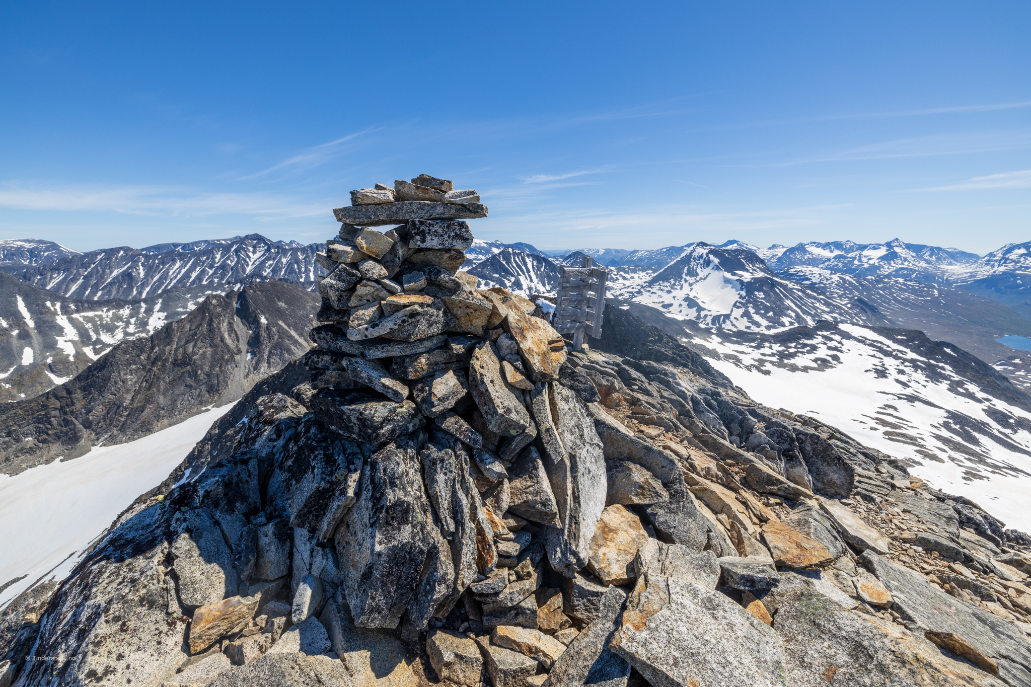 Toppvarden på Visbretinden (2.234 moh).
