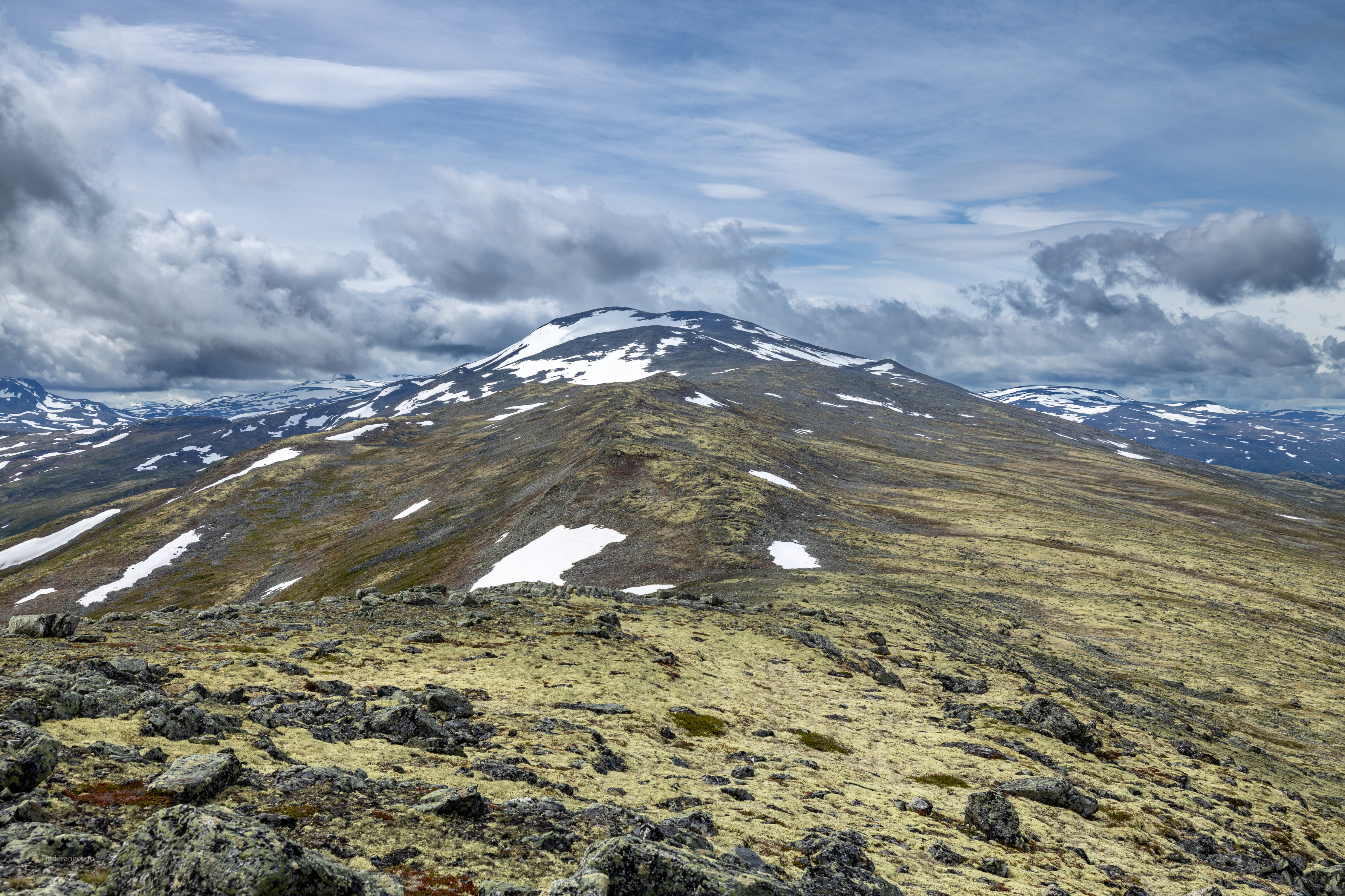 Storivilen (2.064 moh) sett fra Eggjapiken.