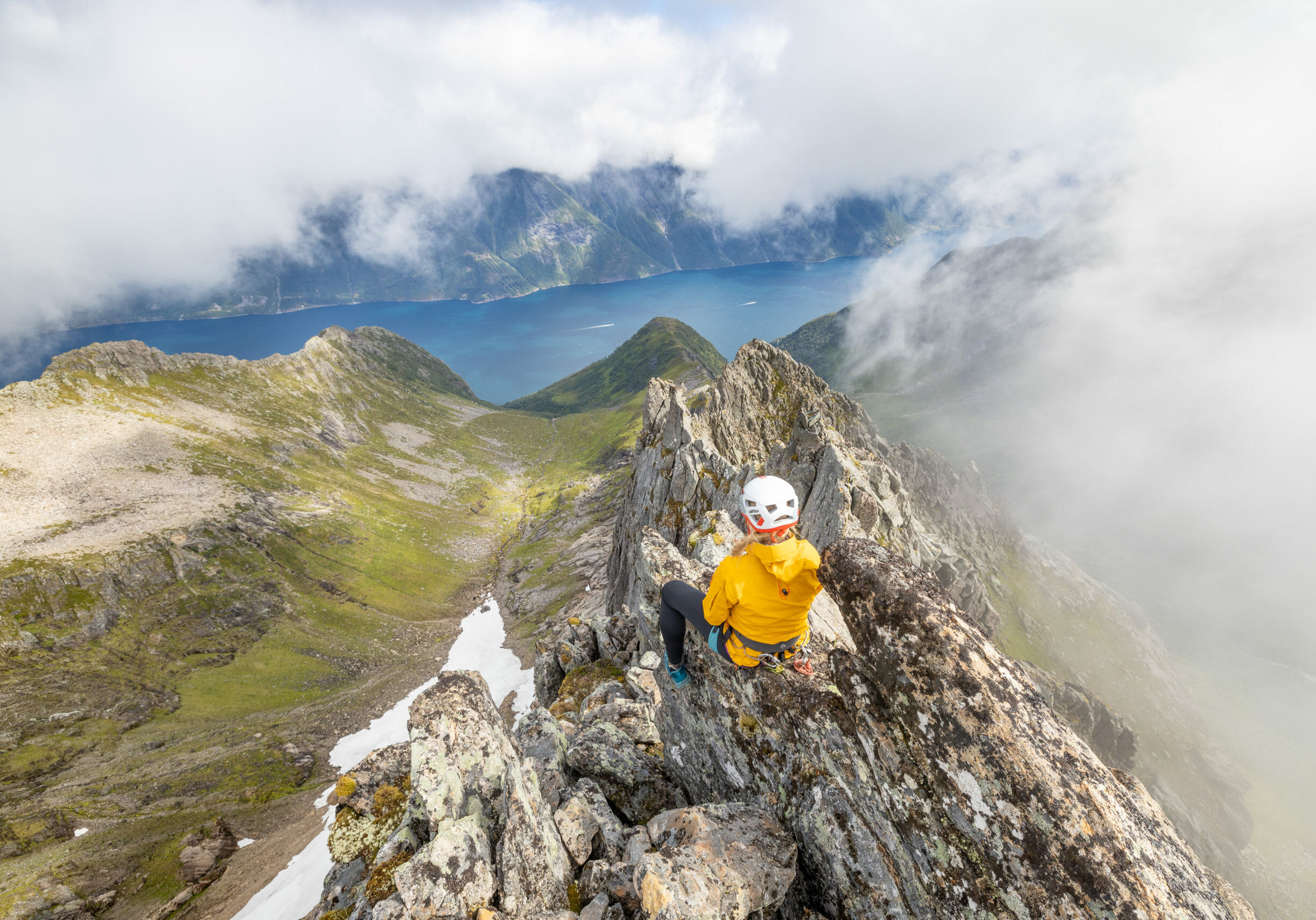 Flott alpin utsikt fra Slingsbys topp.
